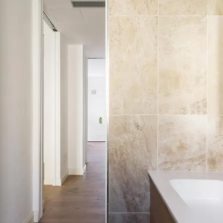 Pure White Luxury - Bymyhomeincomo Apartment Como